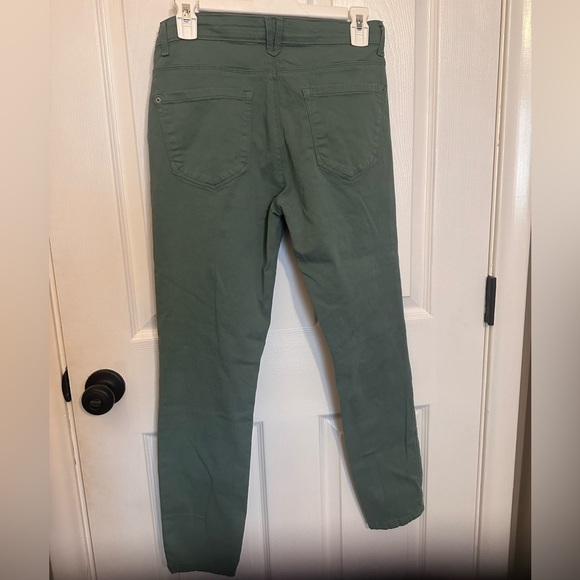 Bundle of two size 6 pants - Picture 4 of 11